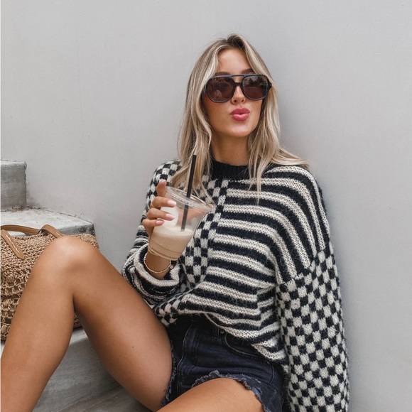 Stich & Feather - Gemini Sweater - Picture 1 of 3